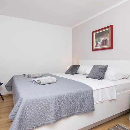 Apartman Mara Krk Town Eksteriør bilde
